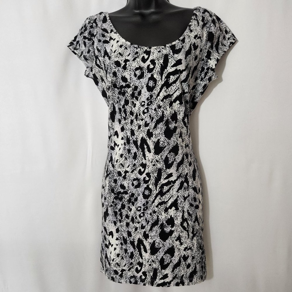 H & M Tee Shirt Dress